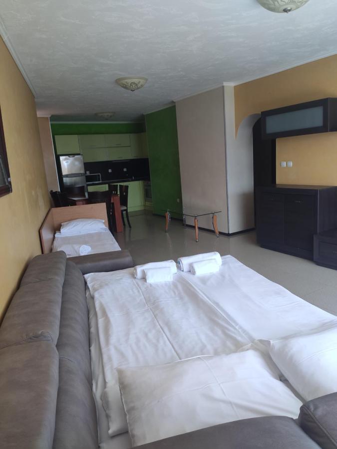 Deluxe Apartments Gallery 2 Слънчев бряг Екстериор снимка